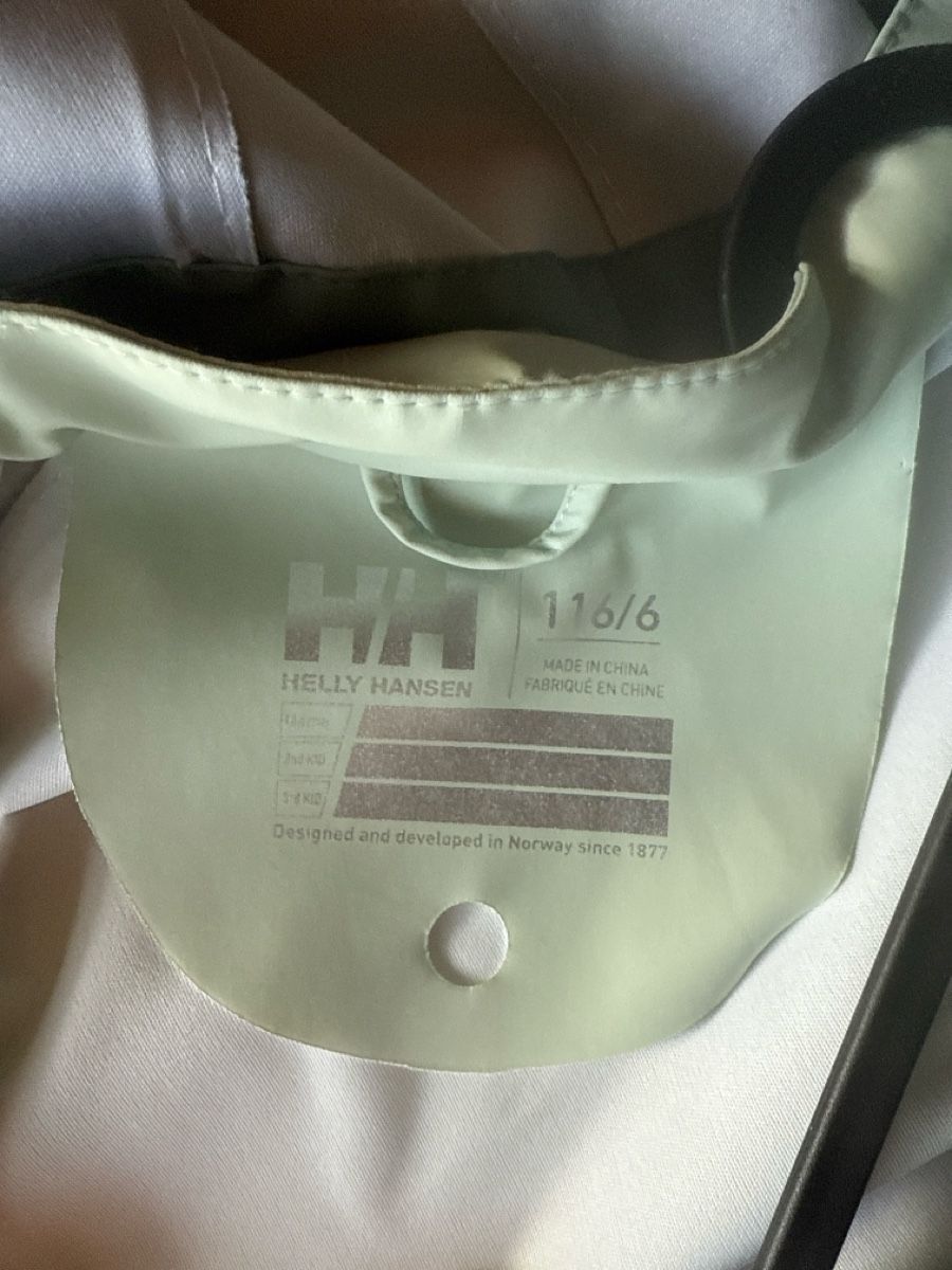 Helly Hansen Jacken & Mäntel: Ensemble Helly Hansen imperméable taille 116/6 excellent éta – Neu (gemäss Beschreibung) aus Crans Montana von vic_y8y7 2