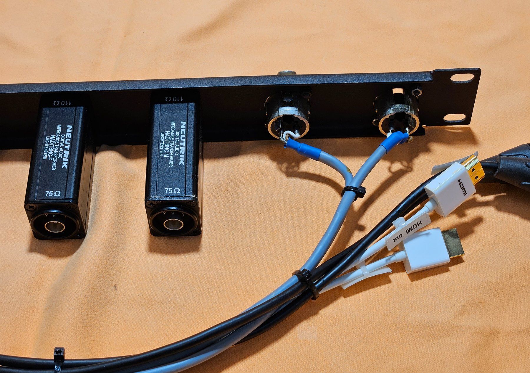 Convertitori: Patch audio et vidéo – Usato da St-Cierges venduto da Pestol 6
