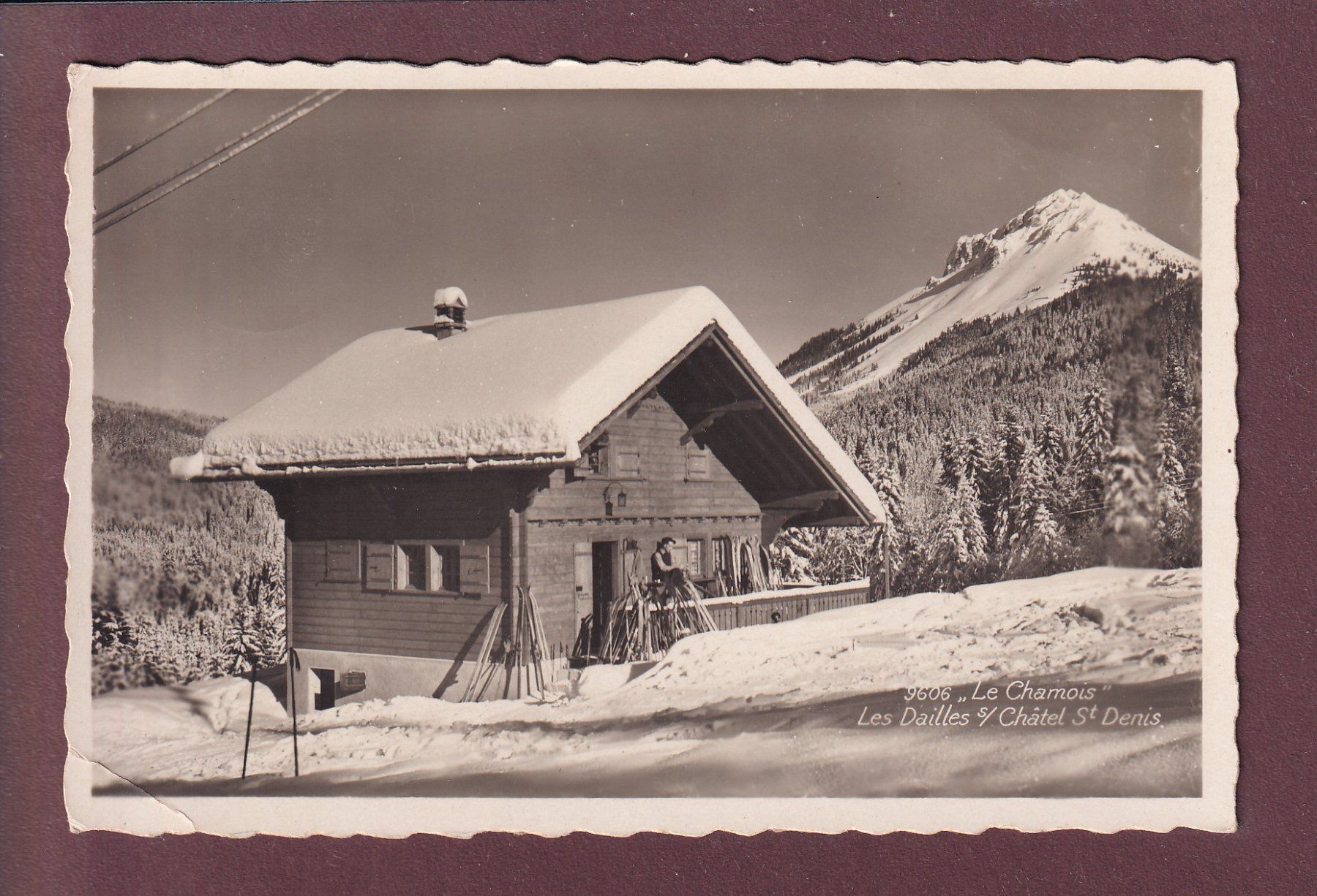 Cartes postales: LES DAILLES sur Châtel St. Denis - Le Chamois – D'occasion à Pully par nicecards