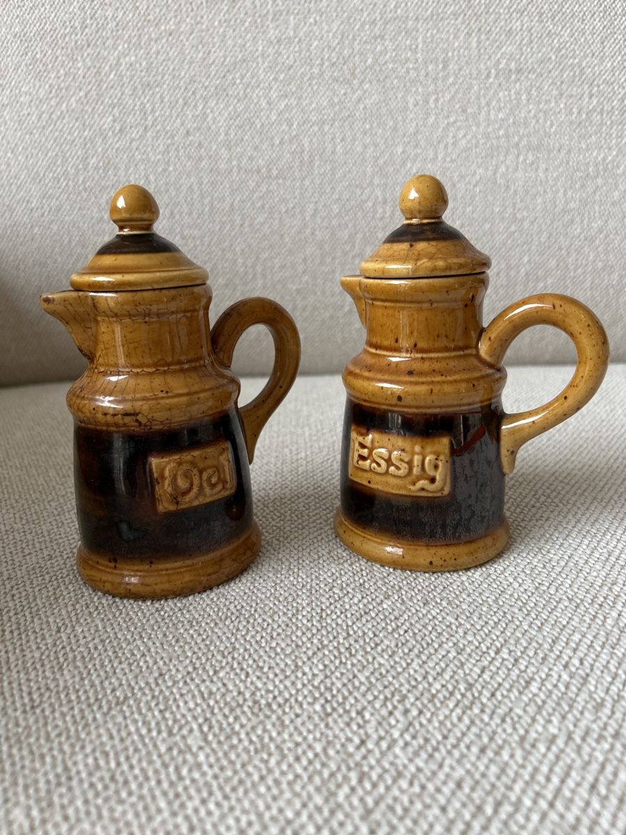 Villeroy & Boch Set di piatti: Villeroy und Boch Essig- und Öl-Set – Usato da Horgen venduto da imaag