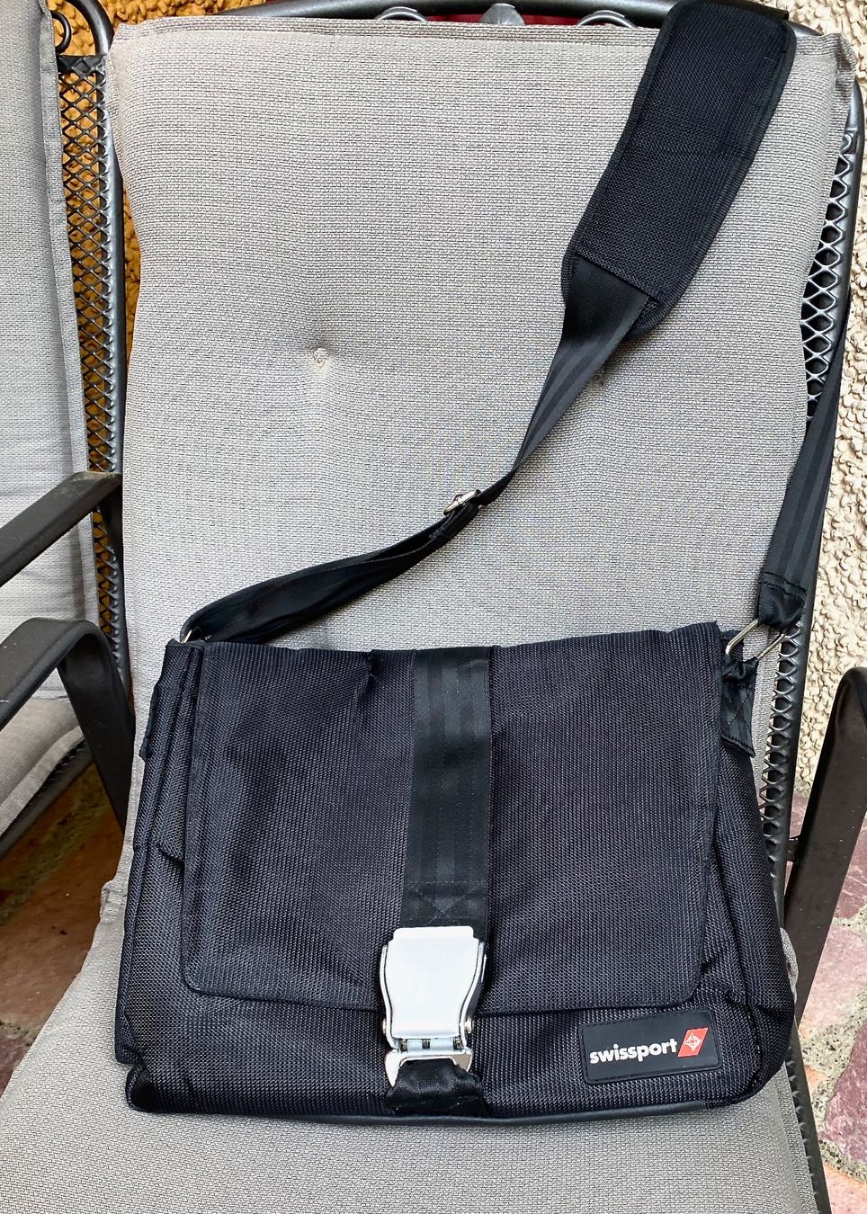 Borse: Tasche Swissport / Umhänge – Nuovo (secondo la descrizione) da Uster venduto da ros_pym8 2