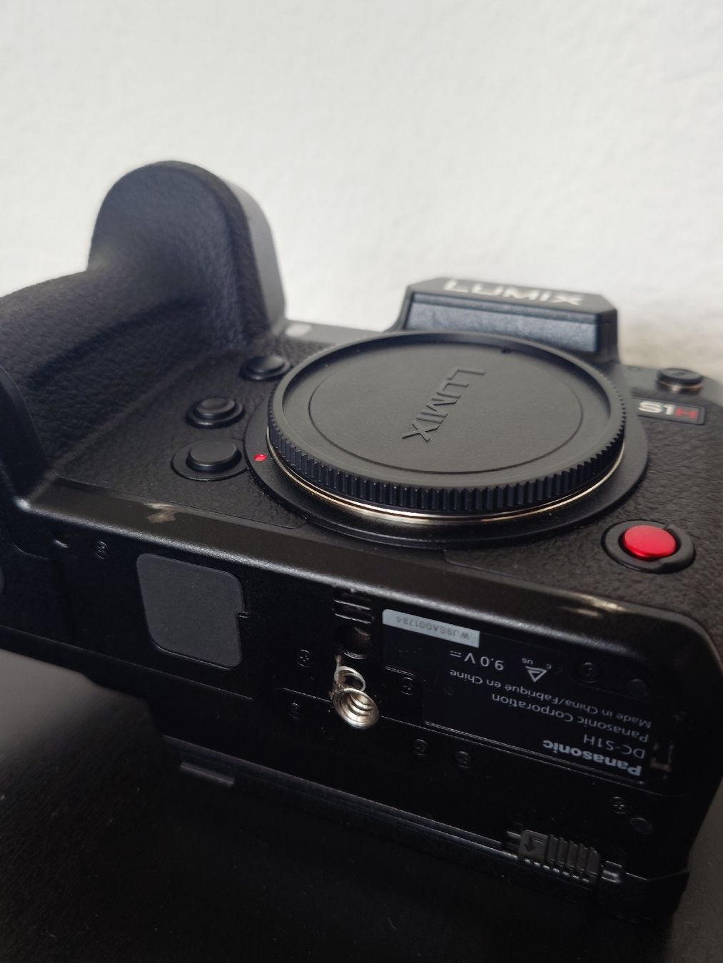 Panasonic Fotocamera: Panasonic Lumix S1H - Kit Shape – Usato da Chavannes-Renens venduto da ber_bz89 7