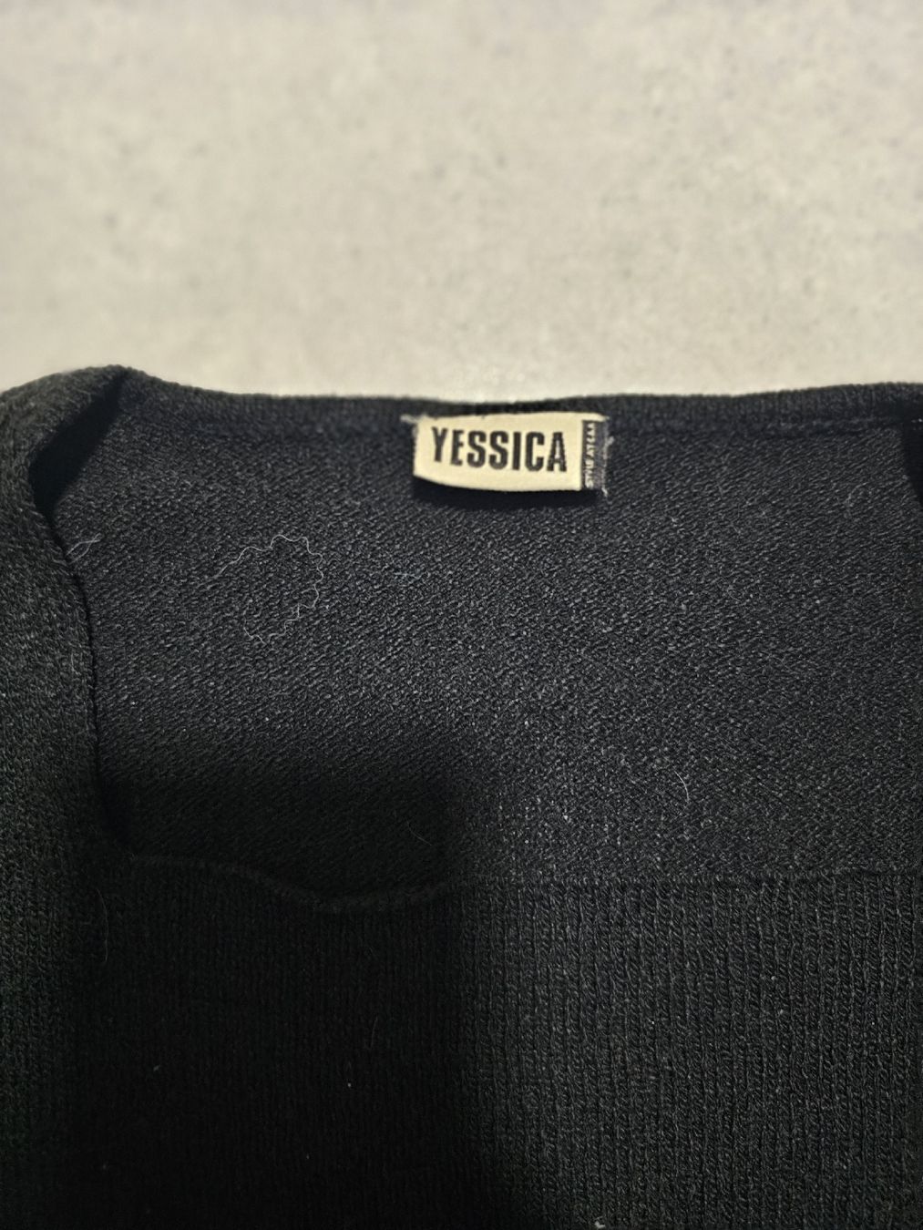 Pullover & Sweatshirts: Pull Yessica noir taille M – Gebraucht aus Sornetan von T.a333 1