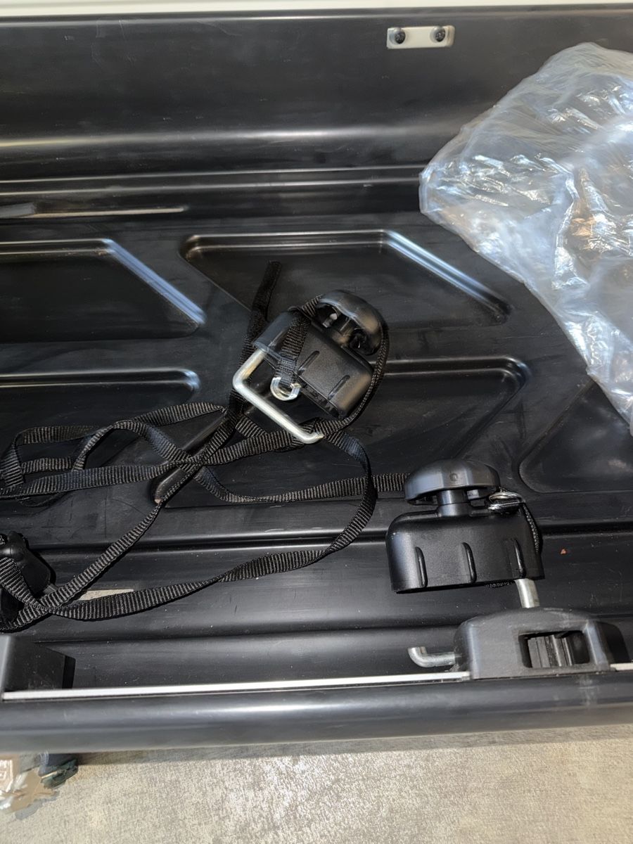 Box da tetto: Dachbox mit dachträger  – Usato da Dietikon venduto da ermfam9 2