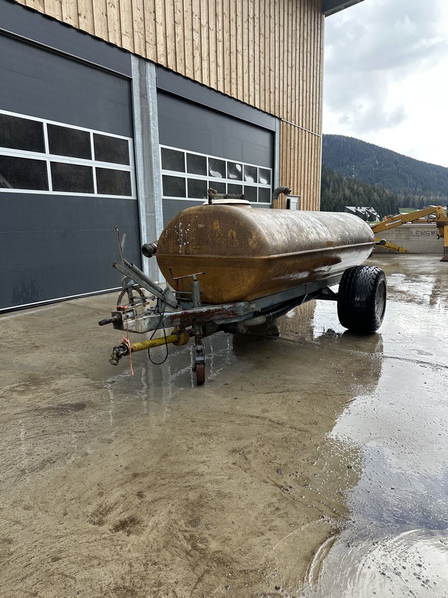 Rimorchi: Pump/Güllefass Schweizer 3300l – Usato da Davos Platz venduto da Paul510