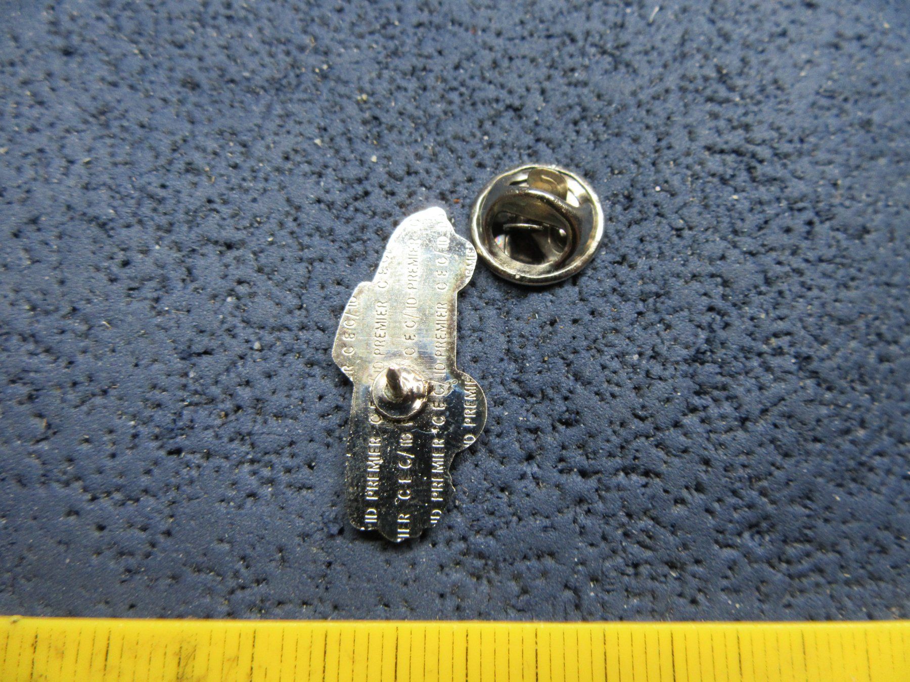 Austin Plaketten & Abzeichen: AUSTIN HEALEY 3000 AUTO OLDTIMER PIN – Gebraucht aus Ettingen von Hausi4711 2