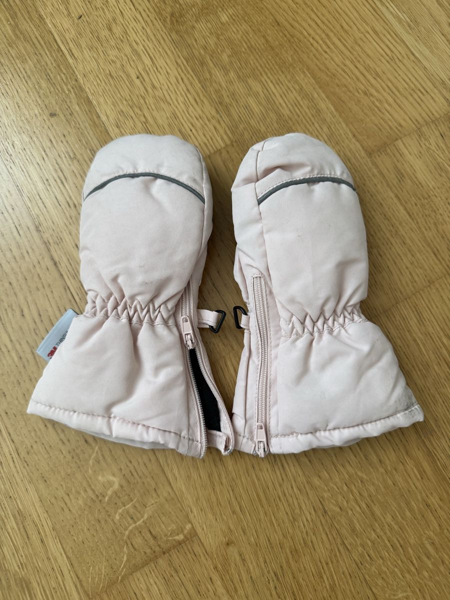 Guanti: Handschuhe 3M 12-24M  – Usato da Zürich venduto da audrey_dri