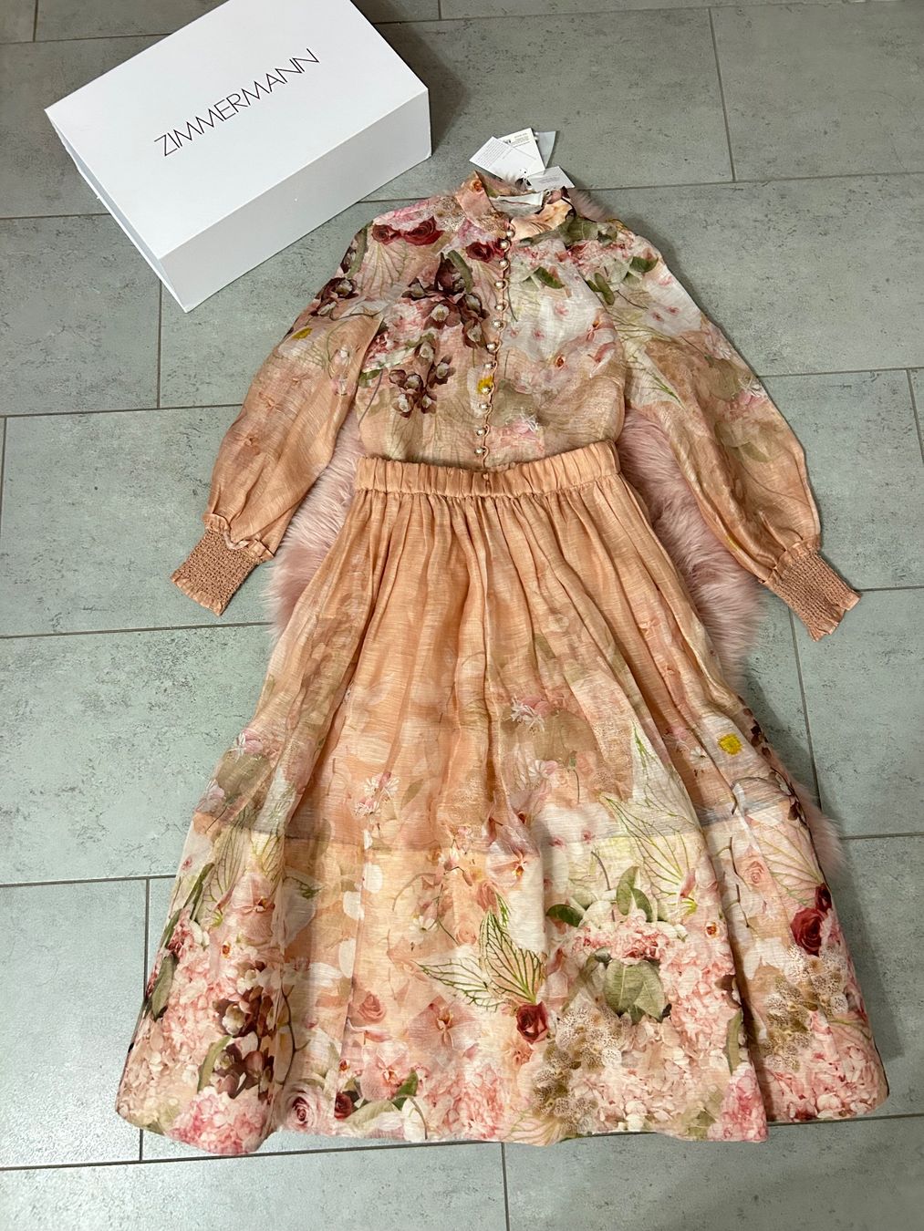 Zimmermann Vestiti: Zimmermann Dancer Silk Blouse & Midi Skirt [Set] – Usato da St.Josefen venduto da lop_lh8d 1
