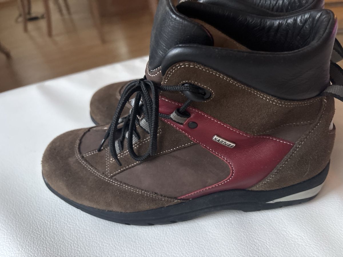 Damenschuhe: Hartjes Wanderschuhe Gore-Tex Grösse 7 gebraucht – Gebraucht aus langenthal von rundholz7 1