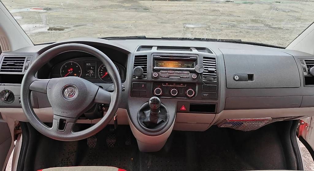 Autos: T5 Camper rot-weiss – D'occasion à Basel par Vilups 4