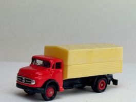 GB3- wie Grell Mercedes Pritsche rot/creme