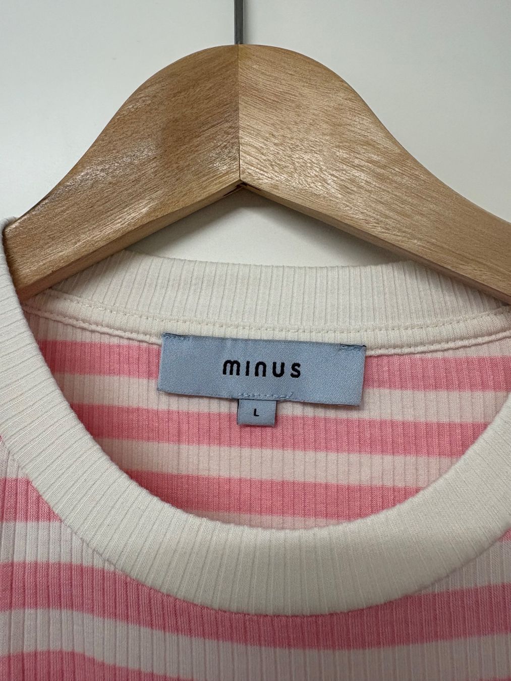 T-shirt: Ripp-TShirt rosa-weiss gestreift, Gr. L – Usato da Egg b. Zürich venduto da adimoxon 1