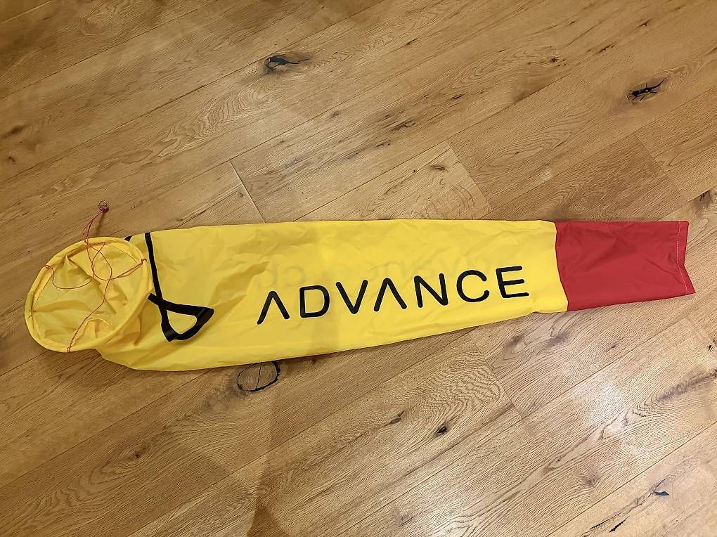 Sport dell'aria & Aquiloni: Manche à air Advance  – Nuovo e nell'imballaggio originale da Villarvolard venduto da Kiwiboy89