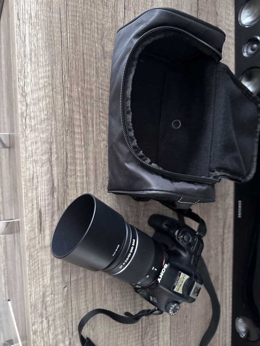 Sony Appareil photo: Sony Alpha SLT-A58 Digital Camera with Lens and Case! – D'occasion à Pratteln par Besliu.Claudiu 2