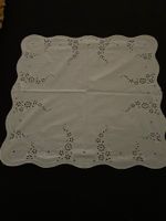 Deckchen/Mitteldecke weiss  60x60cm