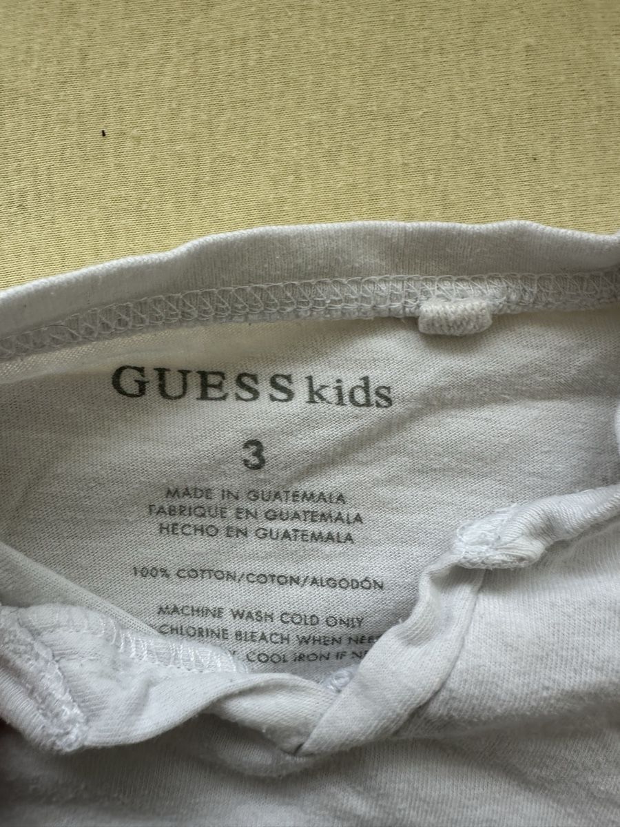 Guess Camicie, T-shirt & Polo: T-Shirt Guess – Usato da Dürrenroth venduto da tvy_bh56 1