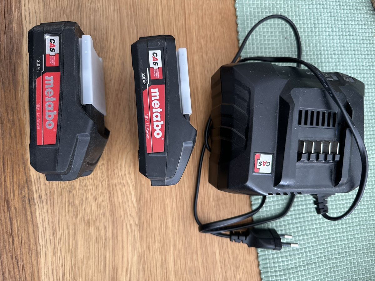 Caricabatterie: Metabo Ladegerät mit 2 Akkus – Usato da Landquart venduto da lumima