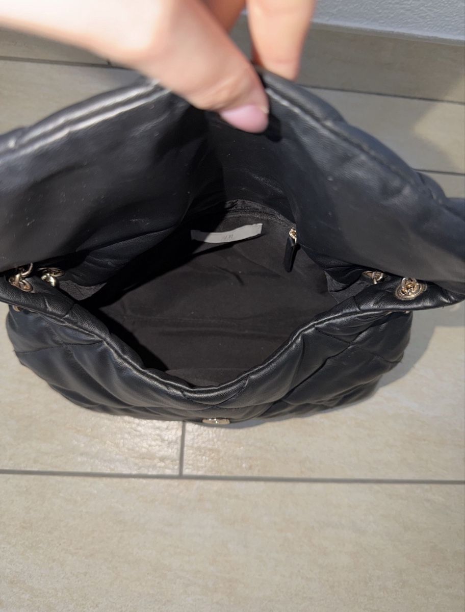 H&M Borse da donna: Schwarze H&M Umhängetasche  – Usato da Oftringen venduto da soraia.i 5