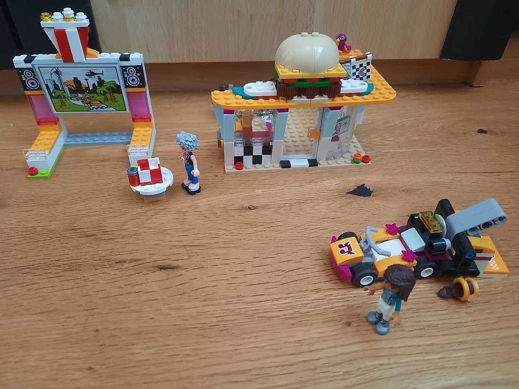 Lego Giocattoli: LEGO Friends 41349 Burgerladen – Usato da Dinhard venduto da Xspark