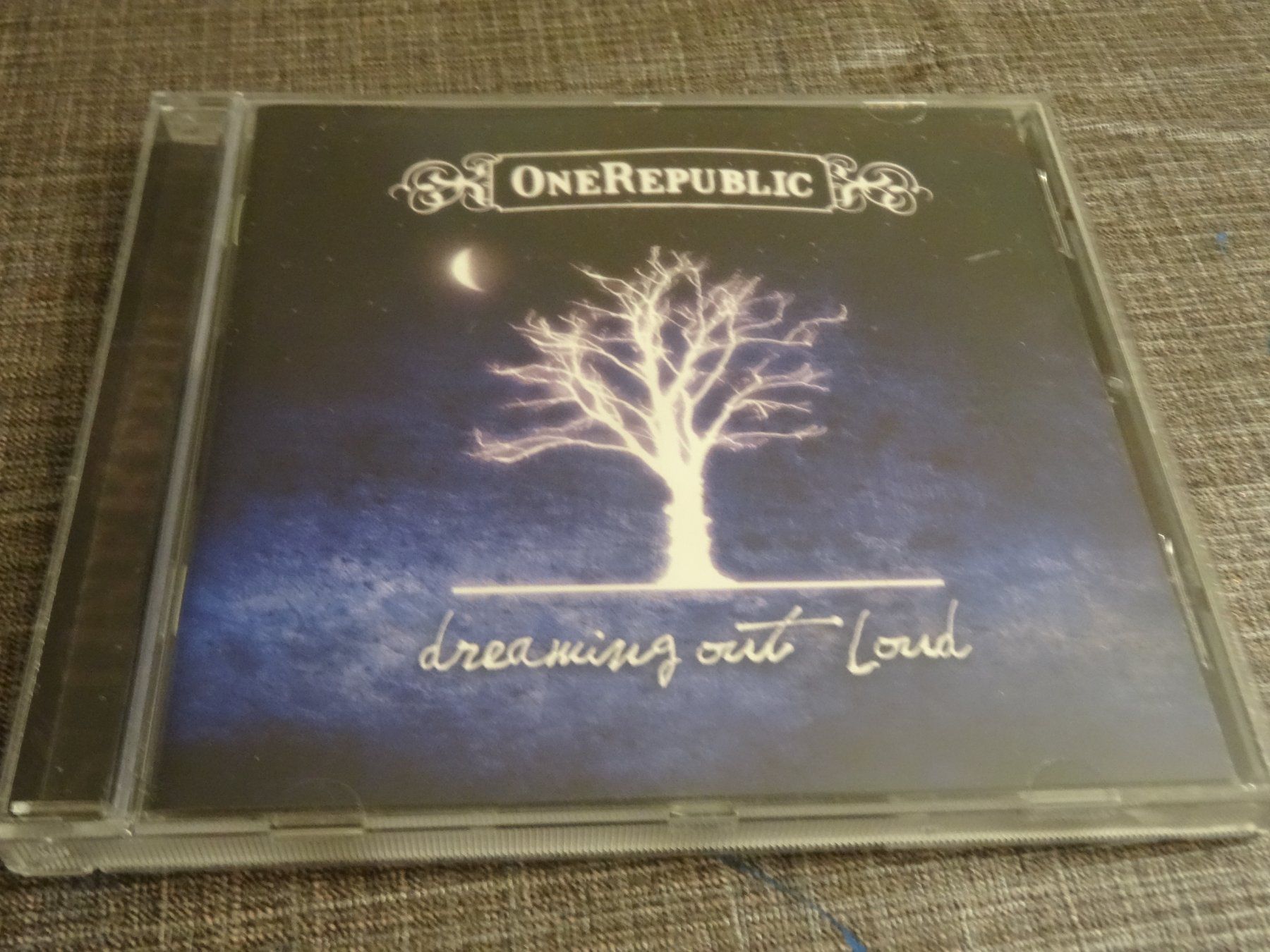 CD: OneRepublic - Dreaming Out Loud CD – Usato da Olten venduto da Disc-Ausverkauf