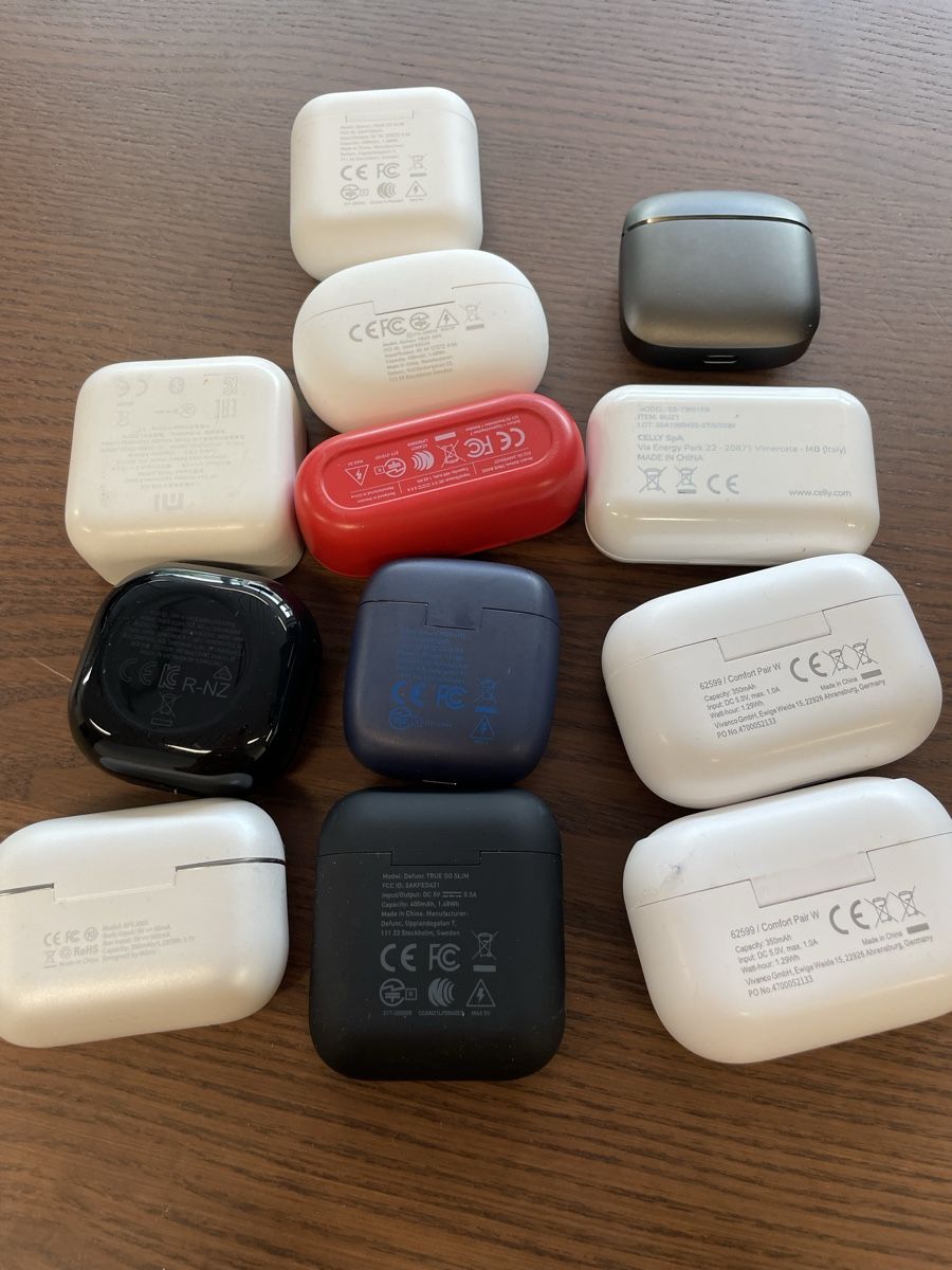 Cuffie: 12 paar Bluetooth Kopfhörer ungetestet, ohne Kabel/Adapter – Difettoso da Näfels venduto da NOXION 1