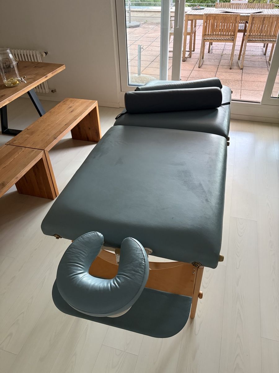 Liegen & Liegestühle: Oakwood Massageliege klappbar – Gebraucht aus Jona von jk23.06