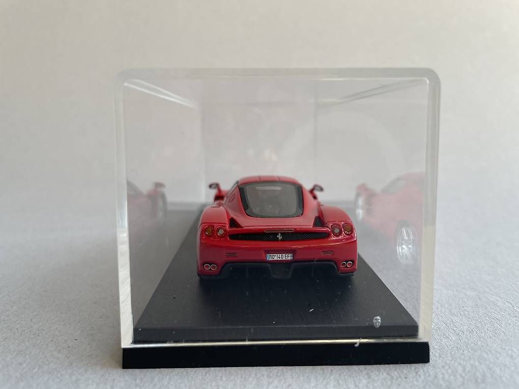 BBR Models Modellautos: BBR Ferrari Enzo 2002 - 1/43 – Gebraucht aus Seiry von besson-photo 3