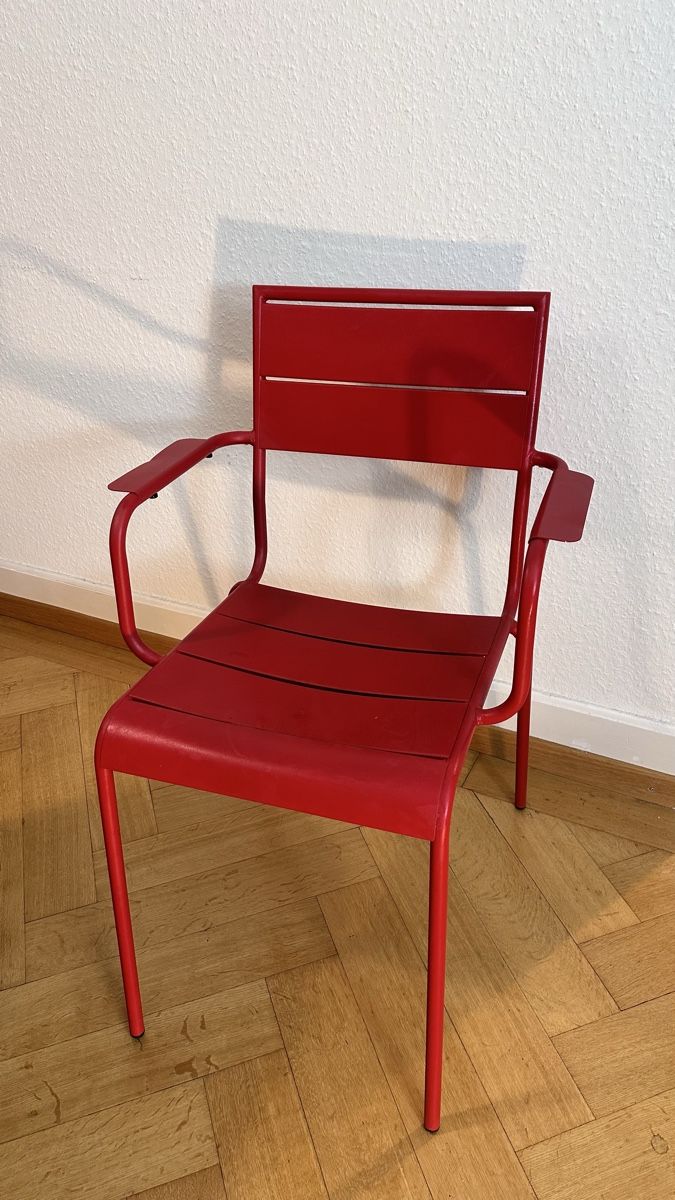 Pfister Sedie: 2 rote Gartenstühle von Möbel Pfister – Usato da Bern venduto da Stefan_20000 2