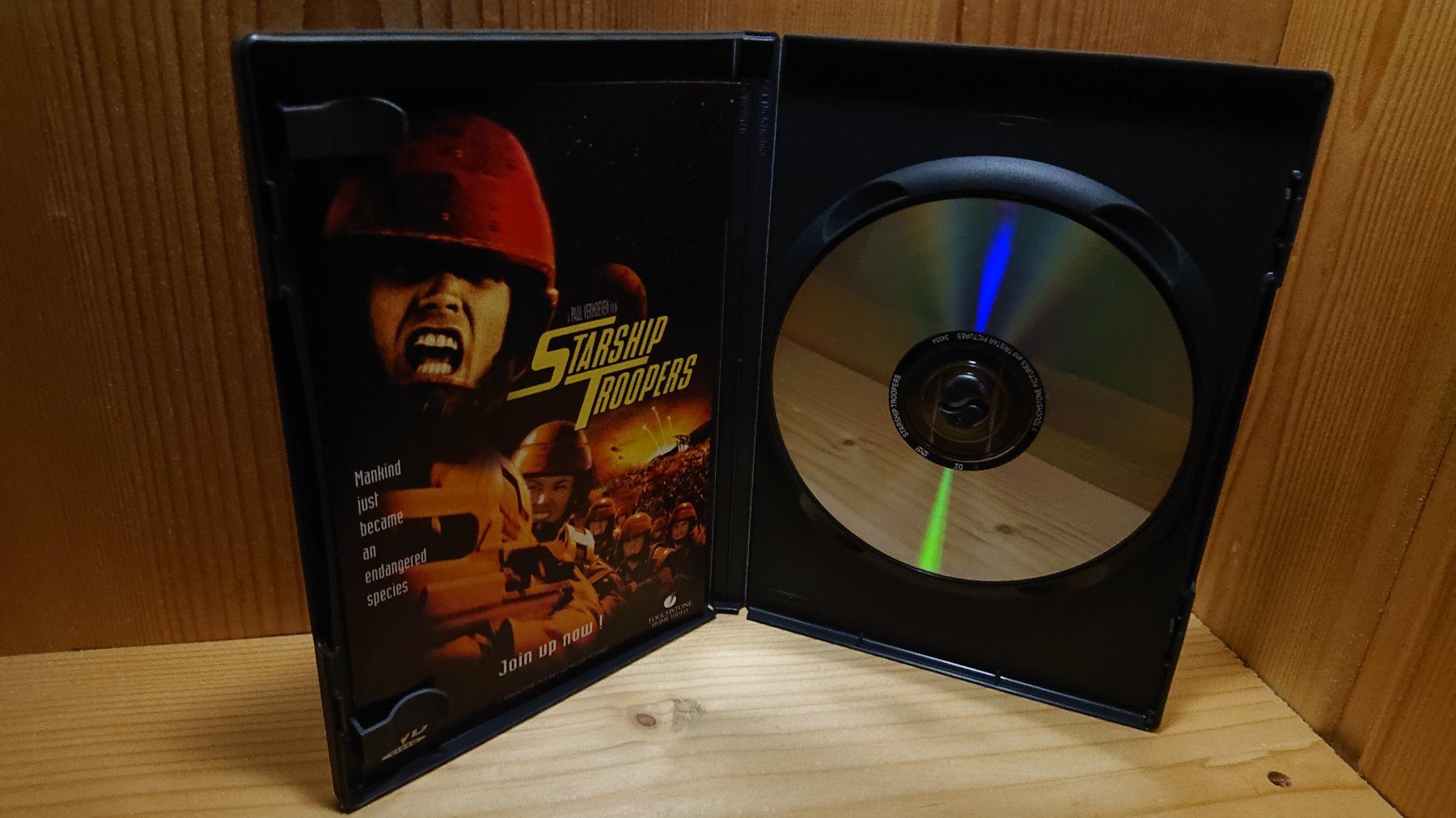 Tutti i DVDs: STARSHIP TROOPERS DVD – Usato da Wilderswil venduto da Exebub 2