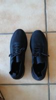 Schwarze Sneaker Gr 42 neu