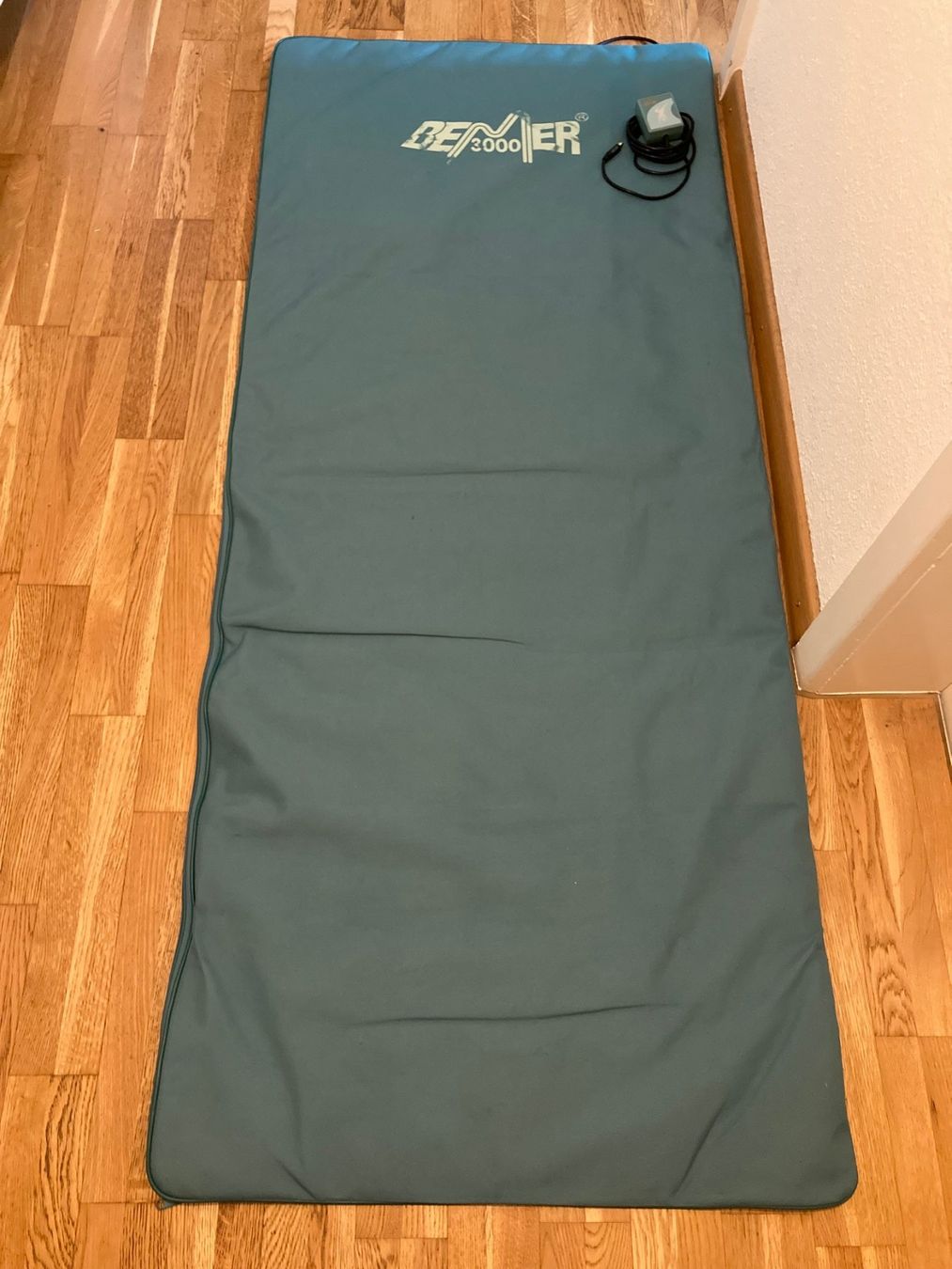 Attrezzature mediche: Bemer 3000 Magnetfeldmatte PEMF-Matte – Usato da Glattbrugg venduto da Me1996 2
