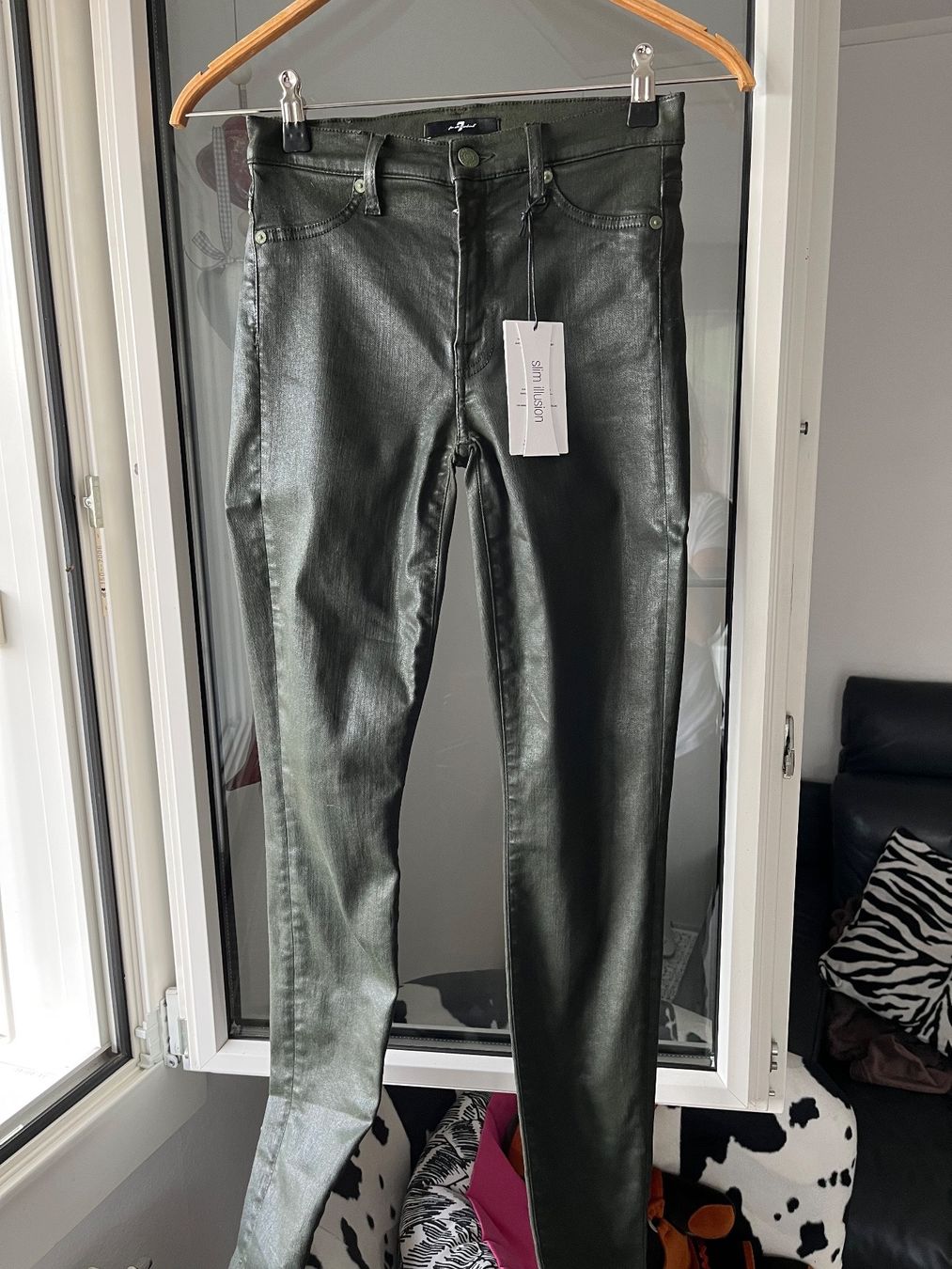 Mankind Jeans: 7 for all mankind Jeans in Lederoptik – Nuovo (secondo la descrizione) da Kerns venduto da osco01 1