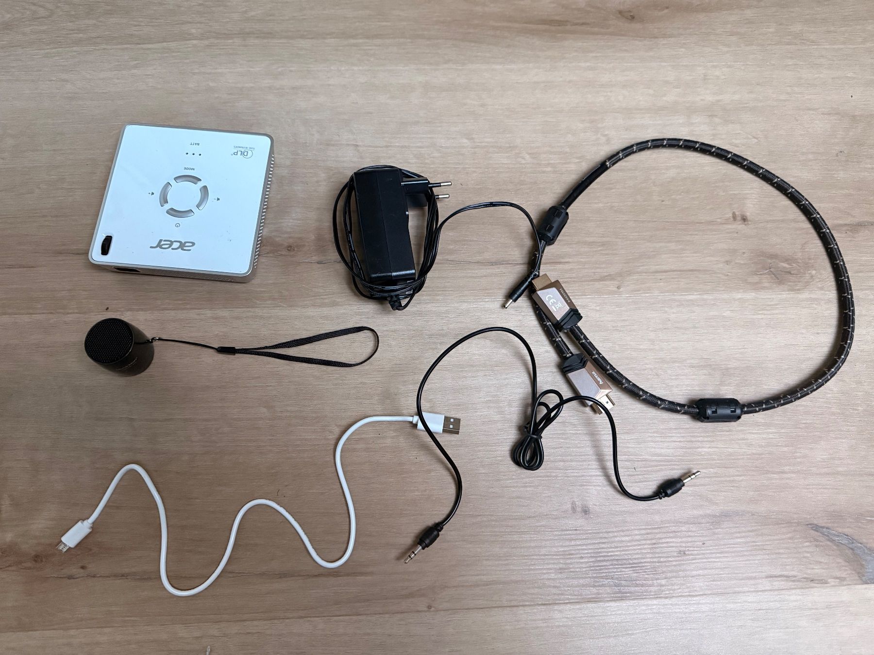 Acer Proiettori: Mini Bimer Acer Série C – Usato da Bévilard venduto da min_Bron 4