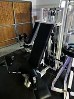 Technogym Adductor Maschine weiss schwarz guter Zustand