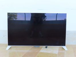 Philips 48" Ambilight Full-HD TV 48PFS8109