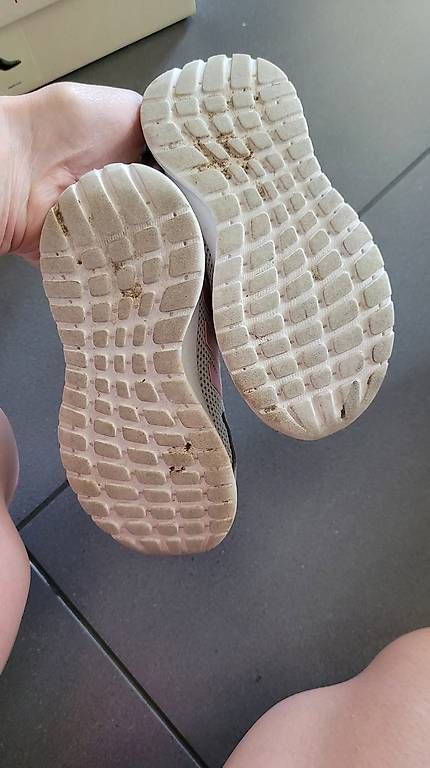 Adidas Scarpe per ragazzi: Adidas Turnschuhe Grösse 26 – Usato da Bulle venduto da amj_yt62 2