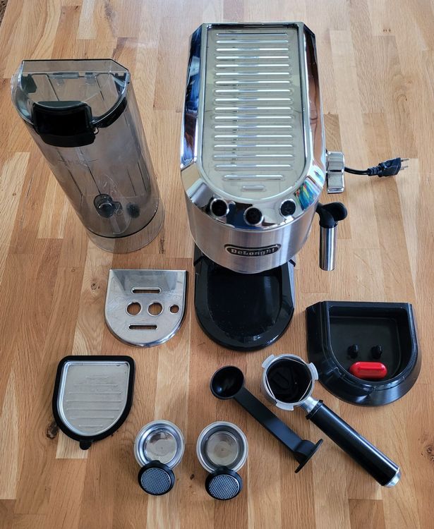 Macchina Caffè Espresso De'Longhi Dedica EC 680.BK | Thermoblock, Flusso Regolabile, Cialde E Polvere, Nero