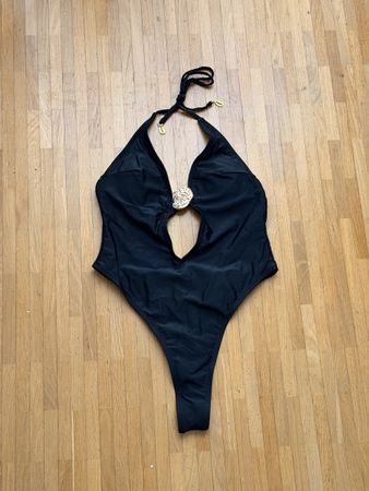 Maillot de bain noir une pièce 