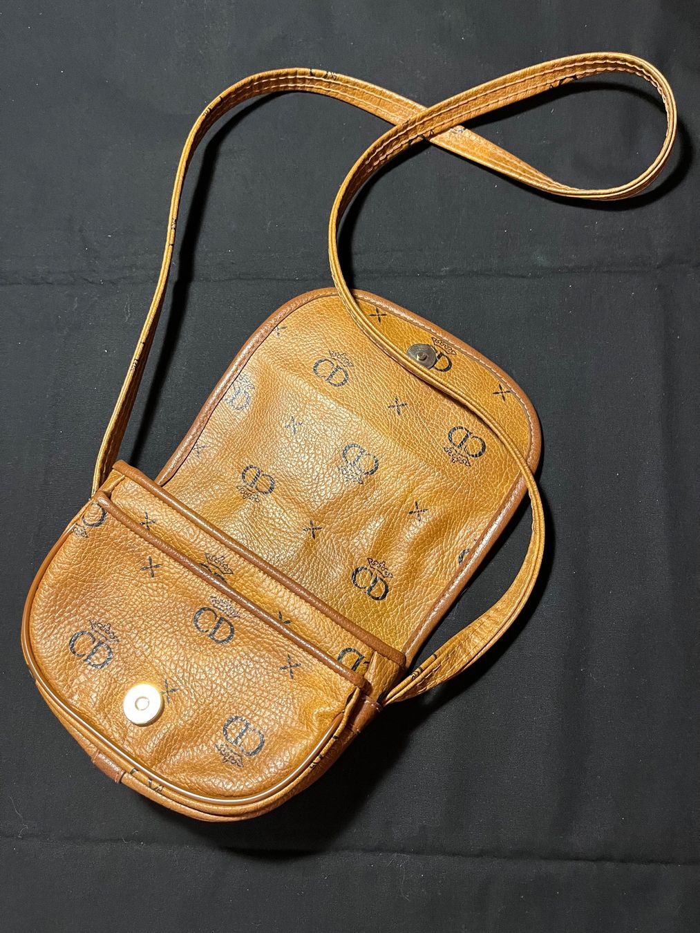 Borse da donna: Edle Handtasche / Umhängetasche braun – Usato da Zürich venduto da olivier0310 4