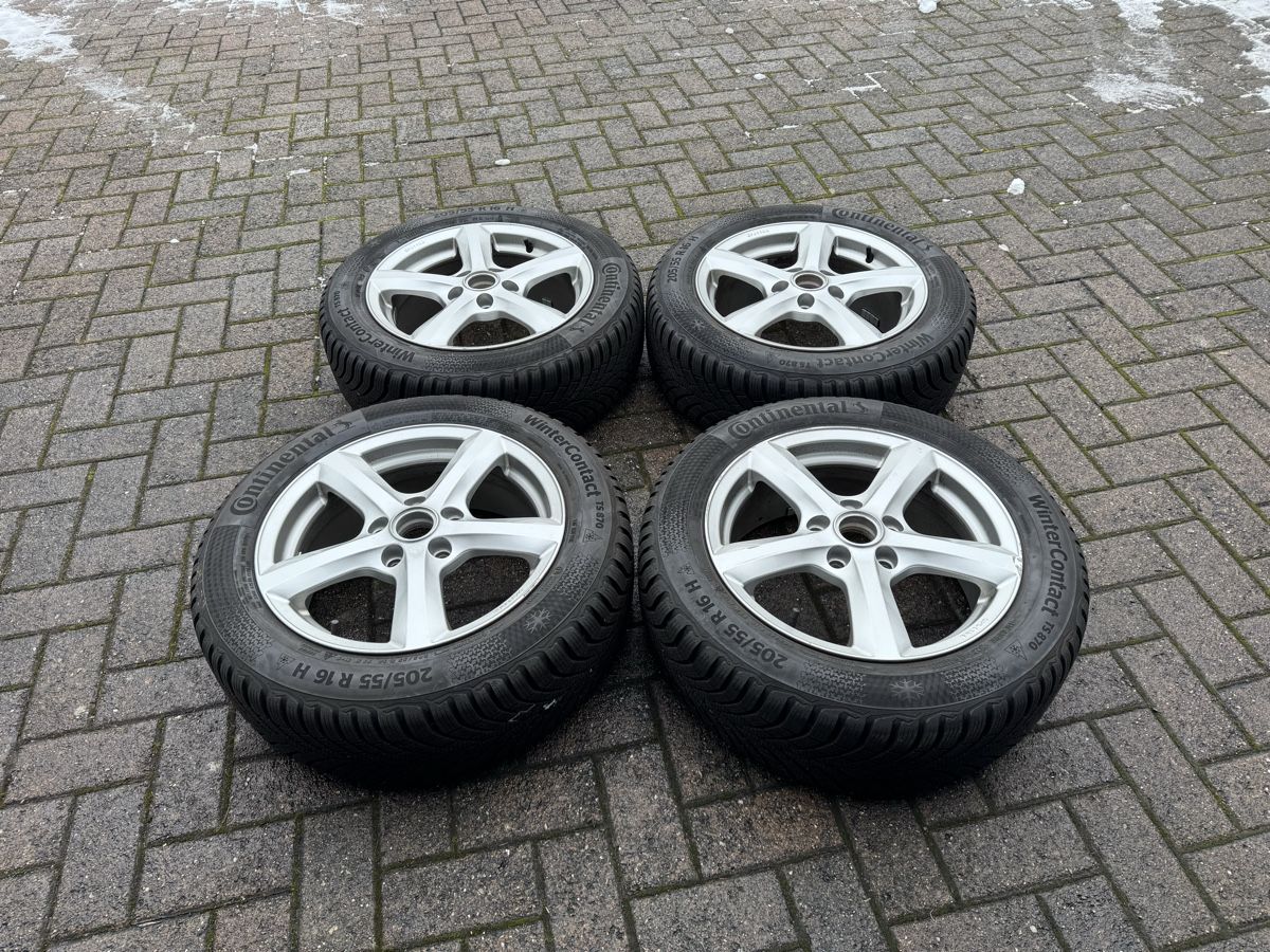 Pneumatici & Ruote complete: Komplettwinterräder Vw Golf Gamaparts – Usato da Aristau venduto da 020214