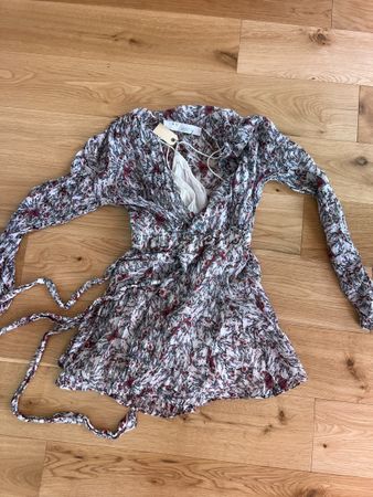 Robe IRO imprimé fleuri, taille 34 idéal pour l'été.