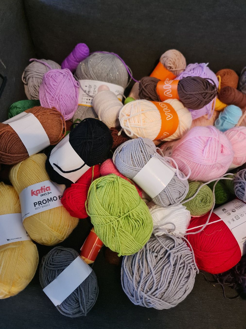 Laine: Wollpaket gemischt – D'occasion à Turbenthal par SiBra77 2