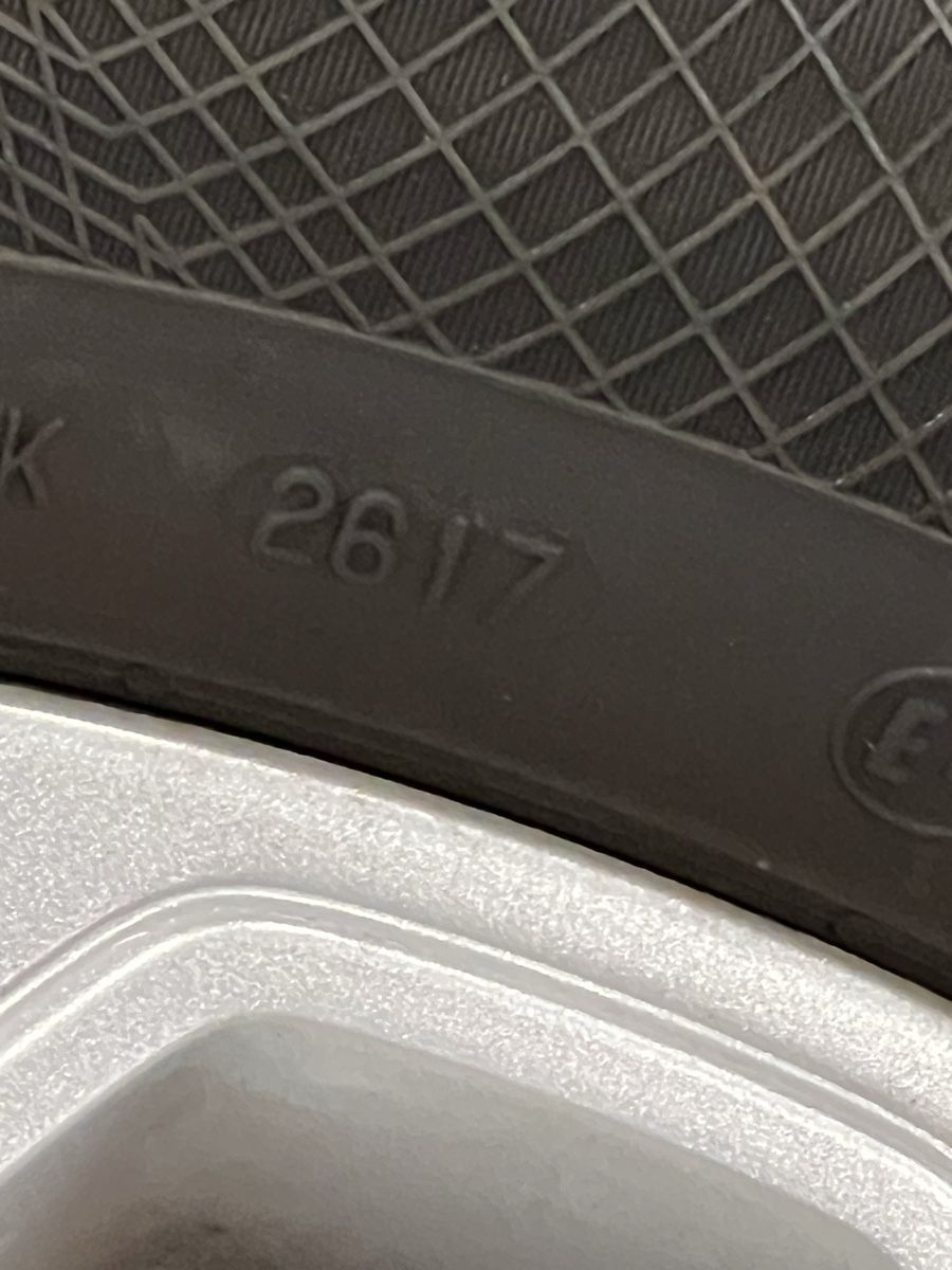 Ford Cerchioni: Winterkompletträder Ford Kuga 235/55/17 – Usato da Hünenberg venduto da Auto-Klinik01 3
