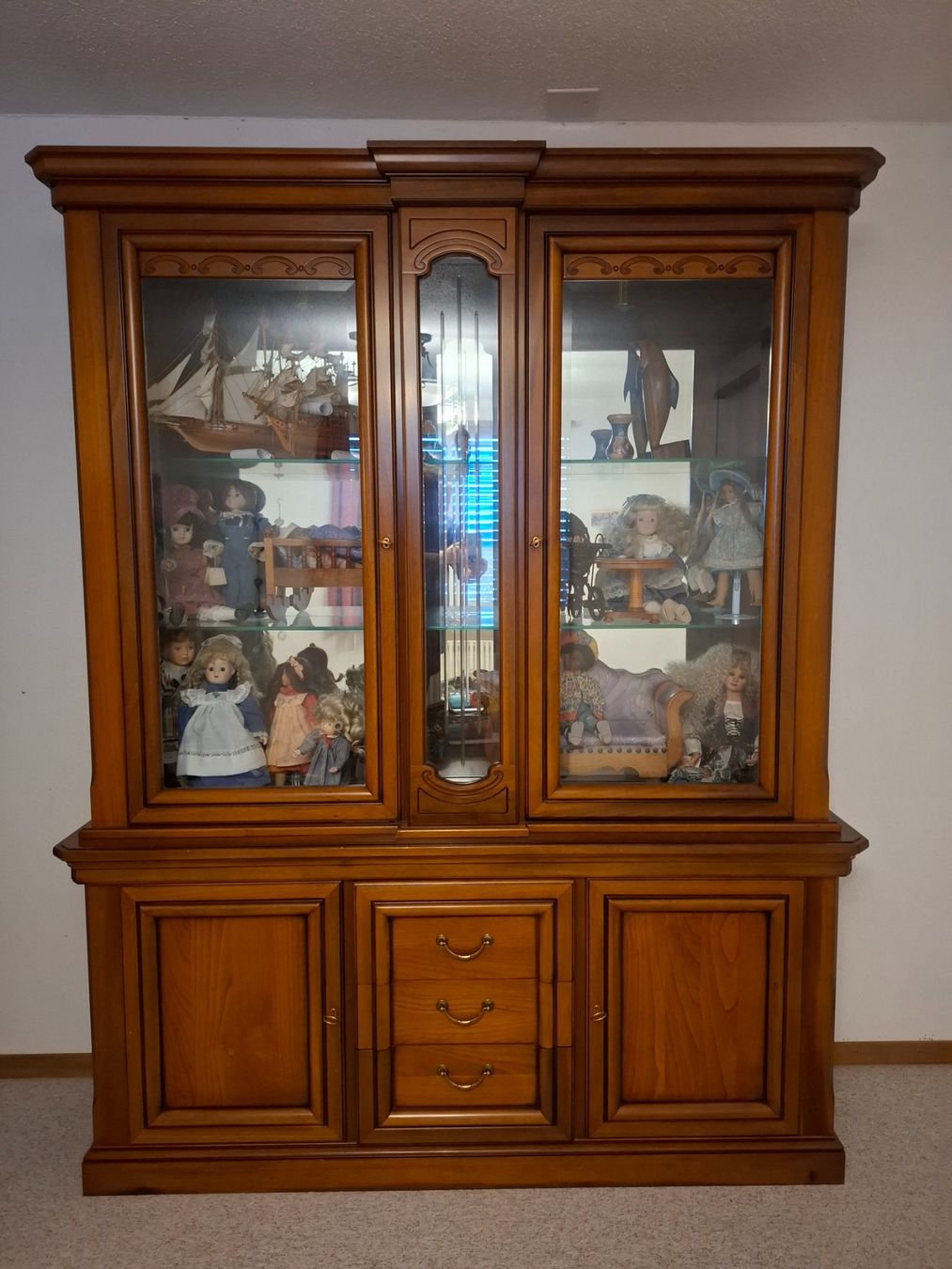 Vetrine: Vitrine aus Holz/Glas – Usato da Ottikon b.Kemptth. venduto da sar_x5mr