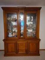 Vitrine aus Holz/Glas