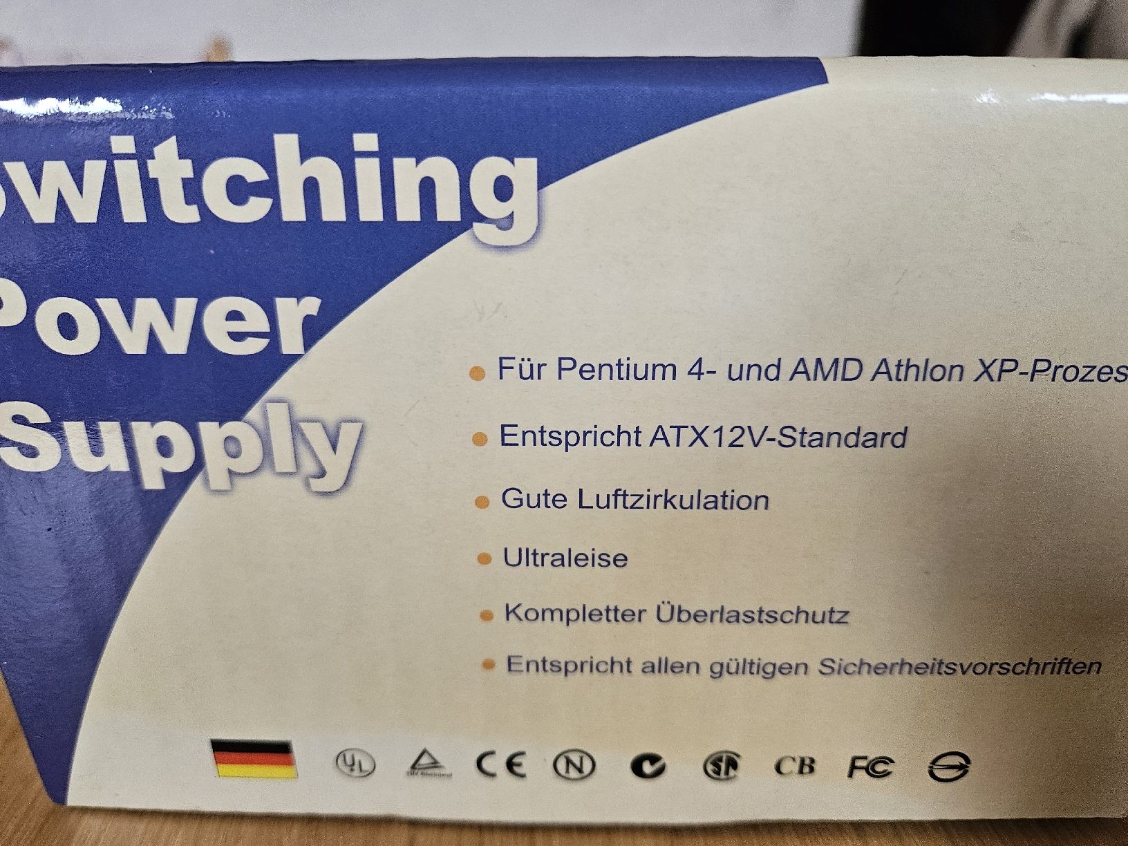 Composants électroniques: alimentation pour tour PC – Neuf avec emballage d'origine à Bavois par Patrose 1