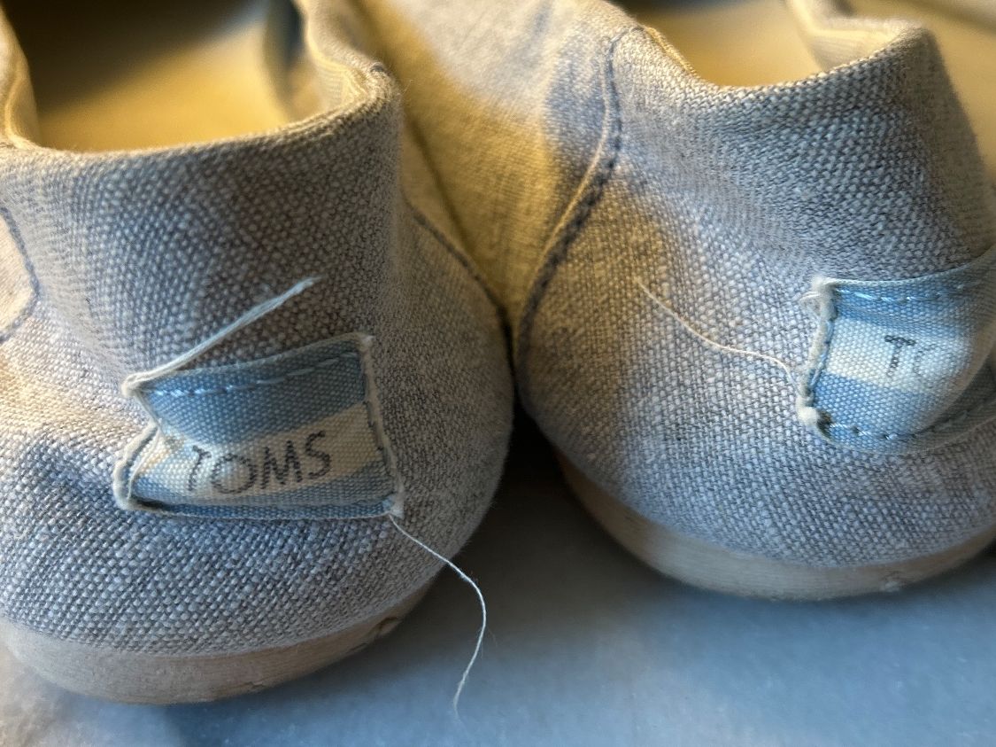 Toms Scarpe da uomo: TOMS Schuhe hellgrau Grösse 39 gebraucht – Usato da Zürich venduto da Rikardas 2