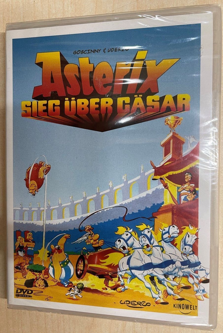 Tutti i DVDs: Asterix - Sieg über Gäsar - (DVD) – Nuovo e nell'imballaggio originale da Oftringen venduto da Vucki