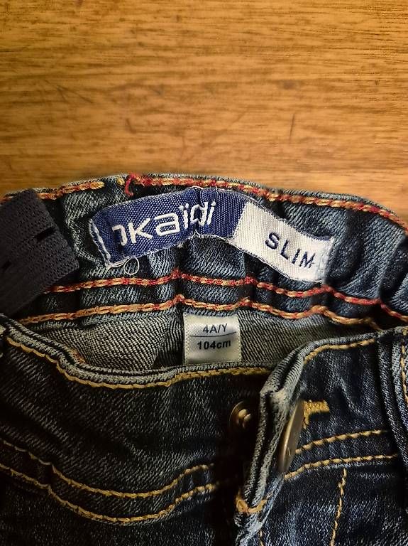 Pantaloni: Blue Jeans Grösse 104 – Usato da Zürich venduto da RaffaelaT 1