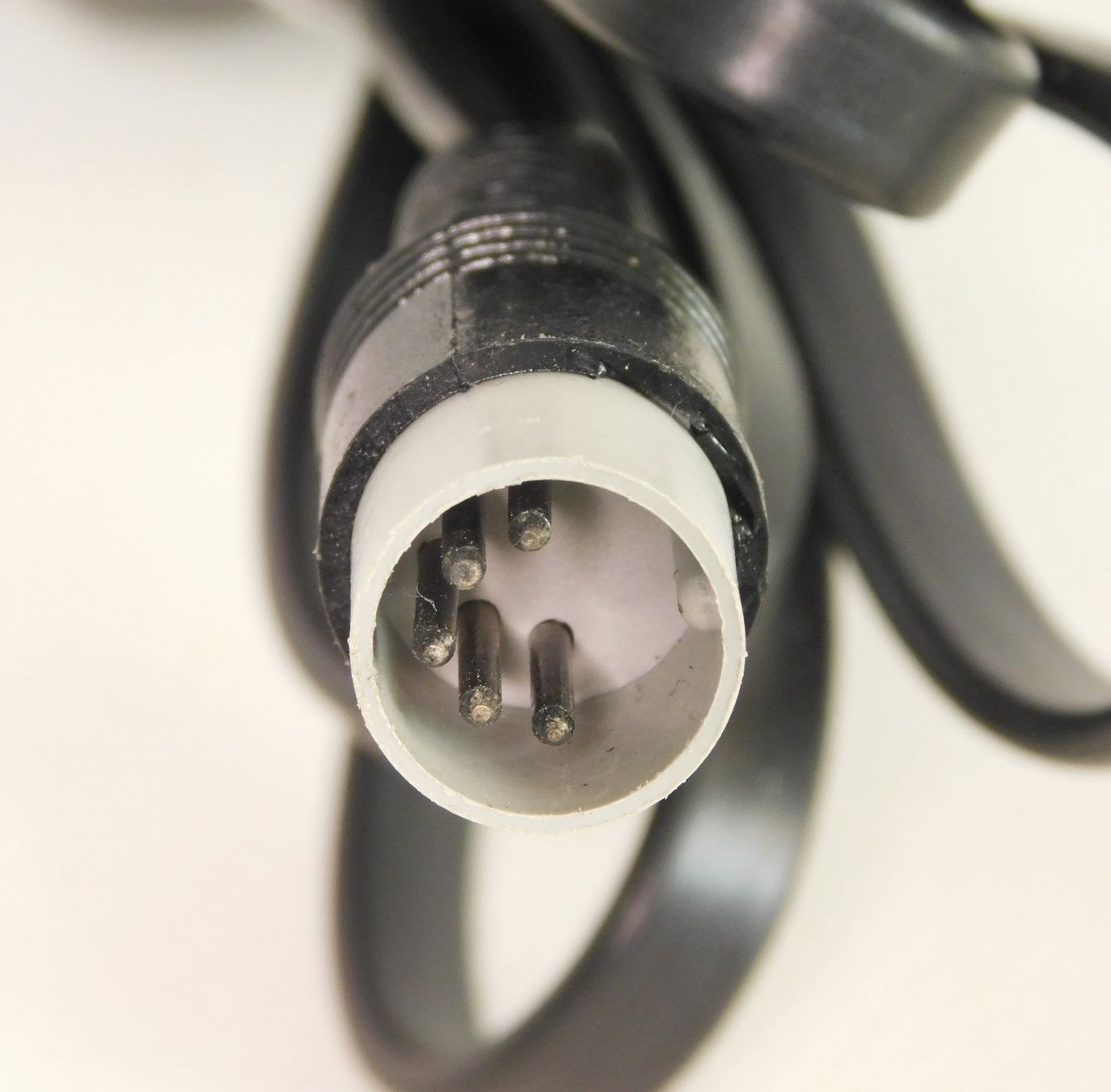 Kabel: 5 Pol Din Stecker Kabel – Gebraucht aus Emmenbrücke von Ulisse-22 2